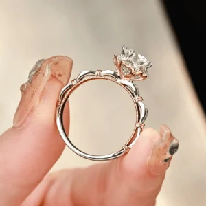 HOOMWELL™ Rose Moissanite Ring